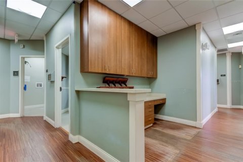 Propiedad comercial en alquiler en Lutz, Florida, 456.89 m2 № 736691 - foto 25