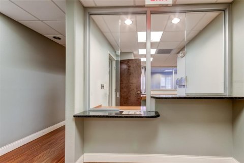 Propiedad comercial en alquiler en Lutz, Florida, 456.89 m2 № 736691 - foto 16