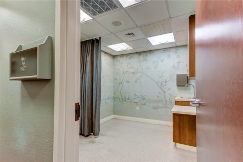 Propiedad comercial en alquiler en Lutz, Florida, 456.89 m2 № 736691 - foto 17