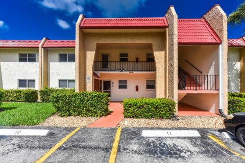 Condo in West Palm Beach, Florida, 2 bedrooms № 2177198