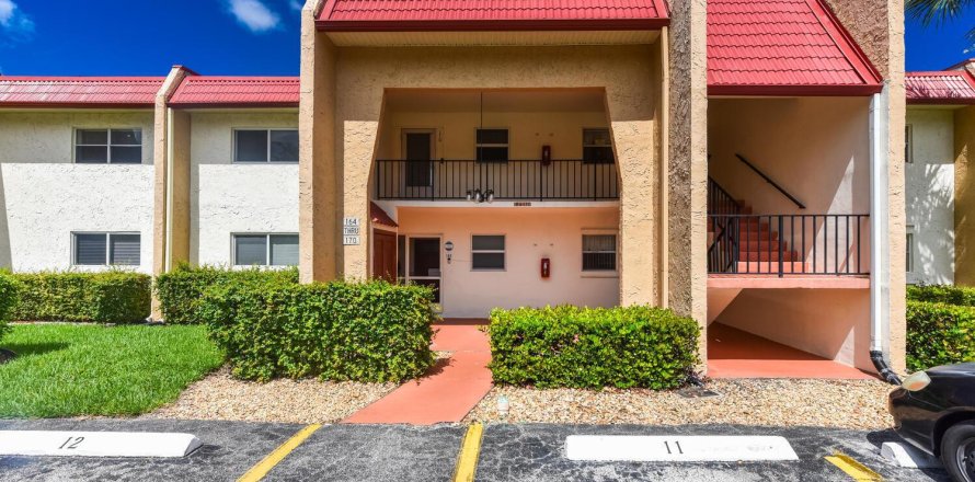 Condo in West Palm Beach, Florida, 2 bedrooms № 2177198