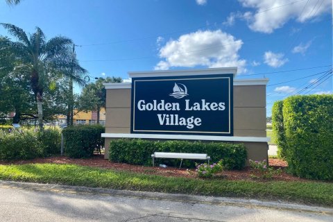 Condo in West Palm Beach, Florida, 2 bedrooms № 2177198 - photo 25