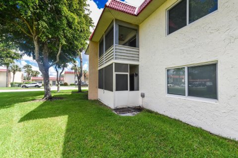 Condo in West Palm Beach, Florida, 2 bedrooms № 2177198 - photo 13