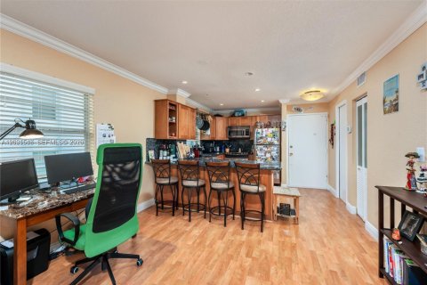 Copropriété à vendre à Miami Beach, Floride: 1 chambre, 76.46 m2 № 2066415 - photo 7