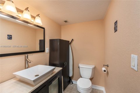 Copropriété à vendre à Miami Beach, Floride: 1 chambre, 76.46 m2 № 2066415 - photo 11