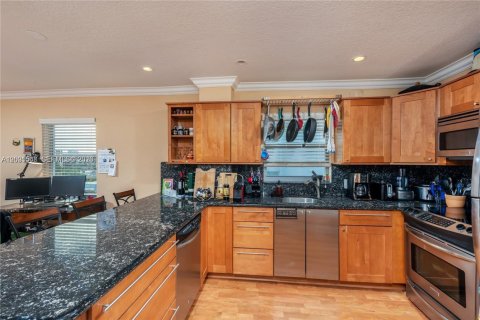 Copropriété à vendre à Miami Beach, Floride: 1 chambre, 76.46 m2 № 2066415 - photo 2