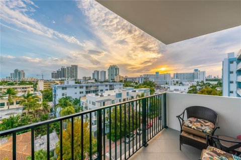 Copropriété à vendre à Miami Beach, Floride: 1 chambre, 76.46 m2 № 2066415 - photo 1
