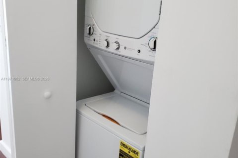 Copropriété à louer à Miami, Floride: 1 chambre, 62.99 m2 № 2032884 - photo 19