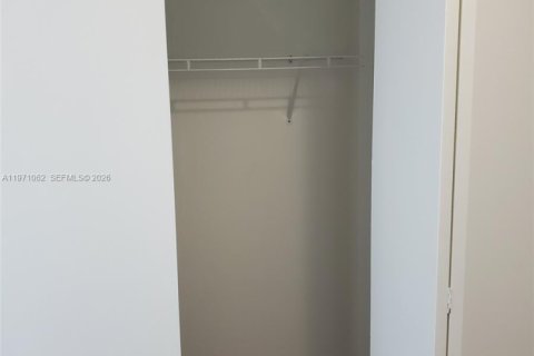 Copropriété à louer à Miami, Floride: 1 chambre, 62.99 m2 № 2032884 - photo 17