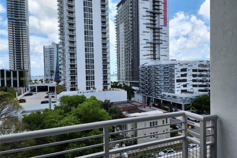 Copropriété à louer à Miami, Floride: 1 chambre, 62.99 m2 № 2032884 - photo 30