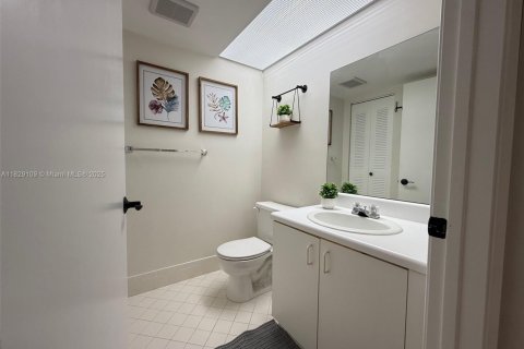 Купить кондоминиум в Пемброк-Пайнс, Флорида 1 спальня, 98.1м2, № 2035006 - фото 18