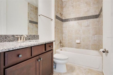 Casa en venta en Orlando, Florida, 5 dormitorios, 334.63 m2 № 1914772 - foto 23