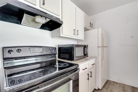 Купить кондоминиум в Киссимми, Флорида 3 комнаты, 84.54м2, № 1898862 - фото 16