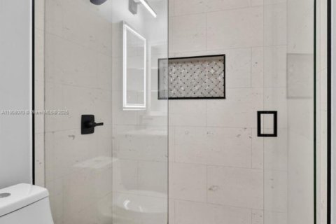 House in Pembroke Pines, Florida 4 bedrooms, 305.09 sq.m. № 1964942 - photo 30