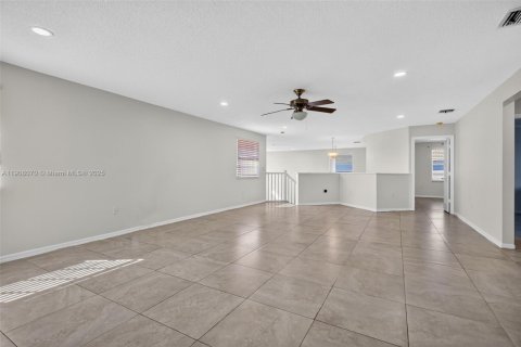 House in Pembroke Pines, Florida 4 bedrooms, 305.09 sq.m. № 1964942 - photo 22