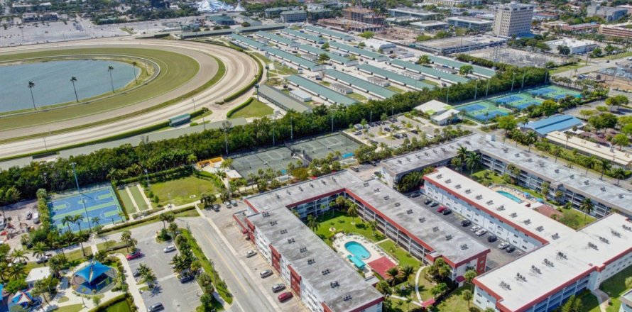 Condo in Hallandale Beach, Florida, 2 bedrooms  № 1116617