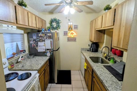 Condo in Lauderhill, Florida, 1 bedroom № 2082685 - photo 2