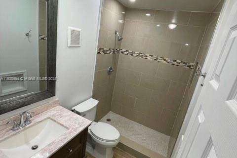 Condo in Sweetwater, Florida, 2 bedrooms  № 1965115 - photo 14