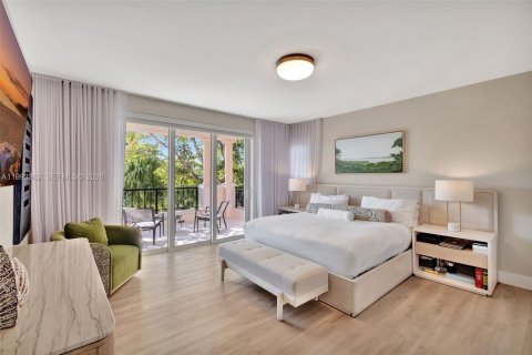 Condominio en venta en Miami Beach, Florida, 3 dormitorios, 190.36 m2 № 2057180 - foto 16