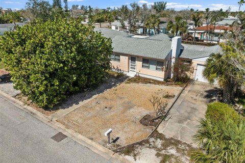 Casa en venta en Saint Pete Beach, Florida, 3 dormitorios, 136.19 m2 № 1580974 - foto 9