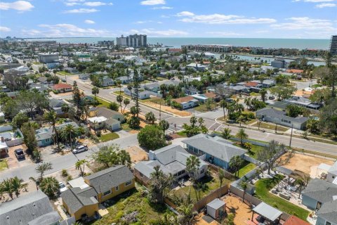 Casa en venta en Saint Pete Beach, Florida, 3 dormitorios, 136.19 m2 № 1580974 - foto 11