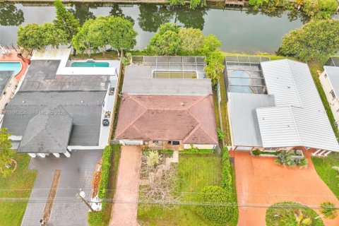 Propiedad comercial en alquiler en Miramar, Florida, 27.87 m2 № 2059175 - foto 20