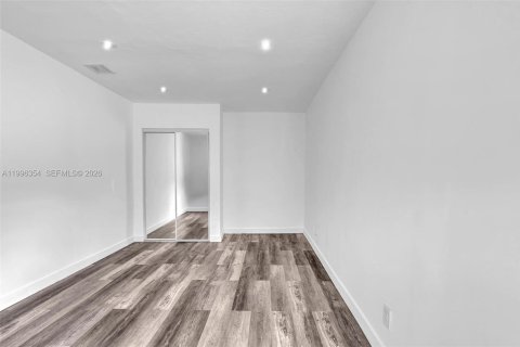 Propiedad comercial en alquiler en Miramar, Florida, 27.87 m2 № 2059175 - foto 16