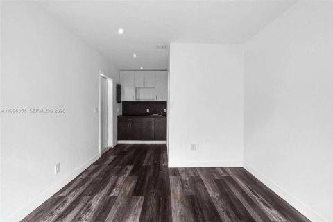 Propiedad comercial en alquiler en Miramar, Florida, 27.87 m2 № 2059175 - foto 14