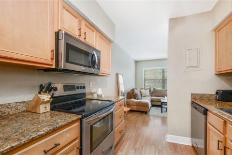 Copropriété à vendre à Orlando, Floride: 2 chambres, 53.14 m2 № 2228313 - photo 6