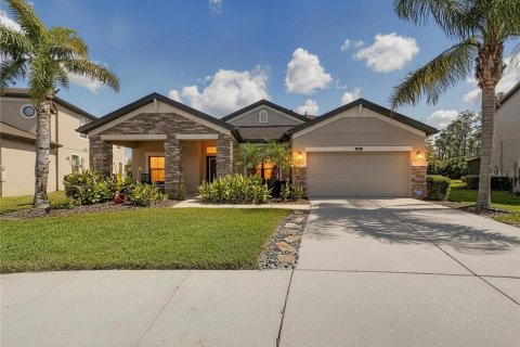 Villa ou maison à vendre à Land O' Lakes, Floride: 3 chambres, 288.93 m2 № 2421697 - photo 4