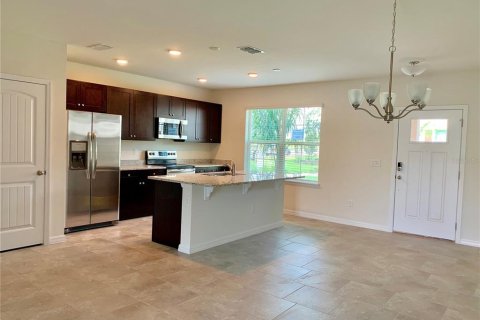 Townhouse in Winter Garden, Florida 3 bedrooms, 134.8 sq.m. № 2196682 - photo 5