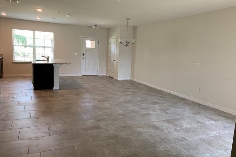 Townhouse in Winter Garden, Florida 3 bedrooms, 134.8 sq.m. № 2196682 - photo 8