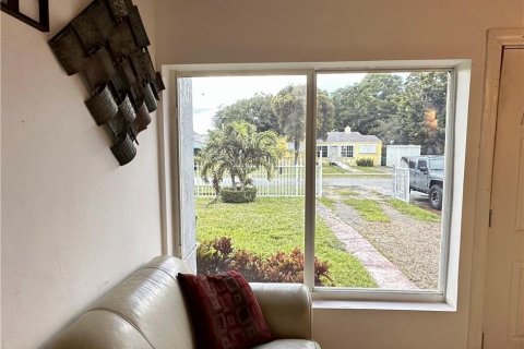 Casa en venta en Miami, Florida, 4 dormitorios, 157.38 m2 № 2242723 - foto 6