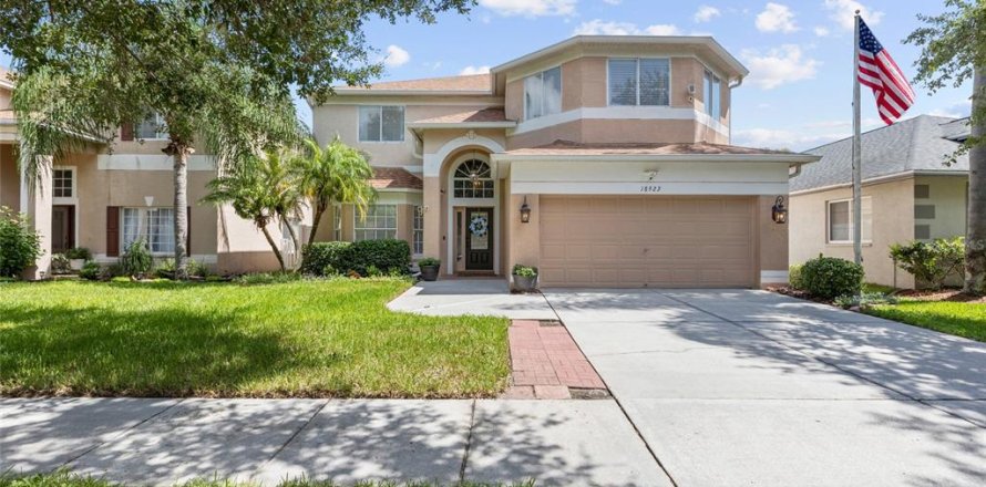 Villa ou maison à Lutz, Floride 6 chambres, 281.4 m2 № 2150019