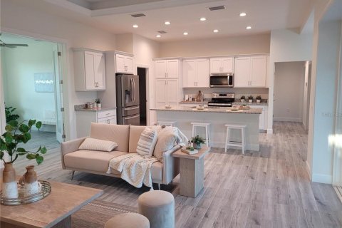 House in Port Charlotte, Florida 3 bedrooms, 185.99 sq.m. № 1886794 - photo 3
