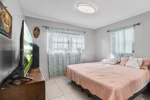 Villa ou maison à vendre à Miami Gardens, Floride: 3 chambres, 125.42 m2 № 1974807 - photo 7