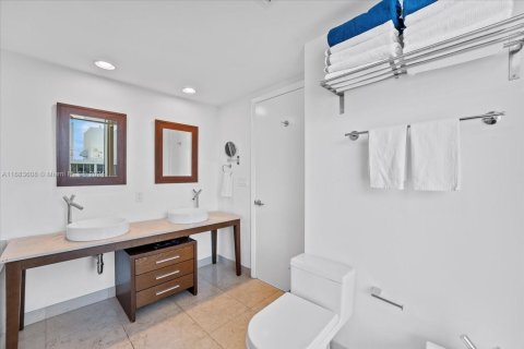 Copropriété à vendre à Miami, Floride: 2 chambres, 94.02 m2 № 1940437 - photo 14