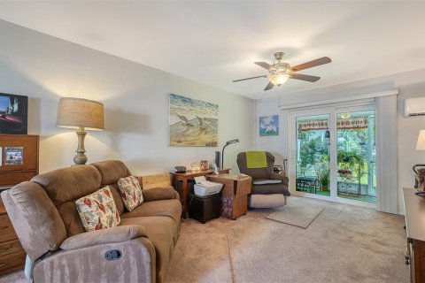 Copropriété à vendre à Bradenton, Floride: 1 chambre, 53.51 m2 № 2213223 - photo 8