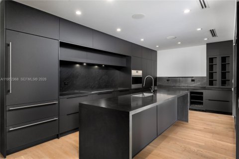 Villa ou maison à vendre à Miami, Floride: 5 chambres, 266.63 m2 № 2153186 - photo 11