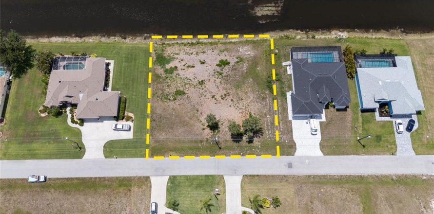 Land in Rotonda, Florida № 1677413