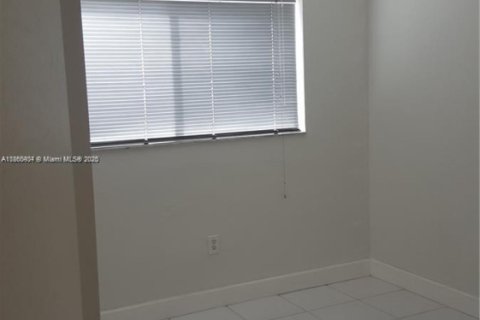 Copropriété à louer à South Miami, Floride: 1 chambre, 47.38 m2 № 1891178 - photo 8