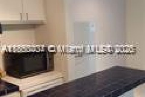 Copropriété à louer à South Miami, Floride: 1 chambre, 47.38 m2 № 1891178 - photo 3