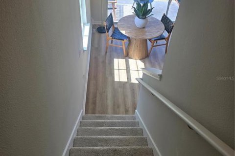 Adosado en venta en DeLand, Florida, 3 dormitorios, 154.5 m2 № 1782391 - foto 9