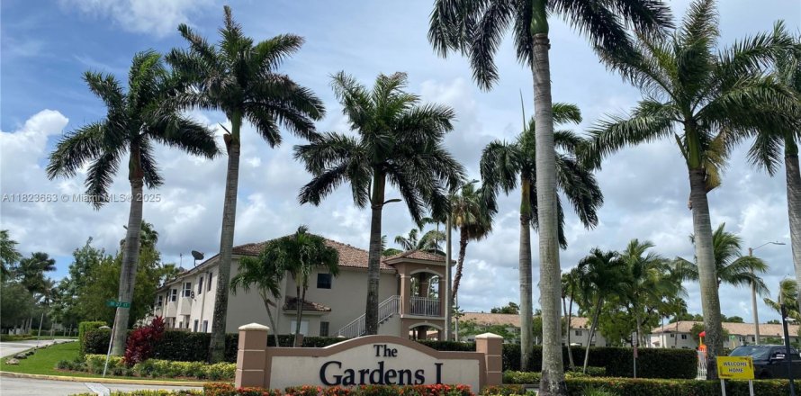 Condominio en Homestead, Florida, 2 dormitorios  № 1962953