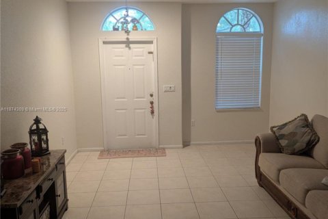 Купить таунхаус в Мирамар, Флорида 4 спальни, 168.62м2, № 2014359 - фото 2