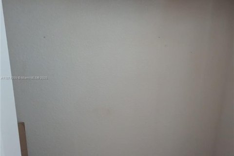 Купить таунхаус в Мирамар, Флорида 4 спальни, 168.62м2, № 2014359 - фото 18