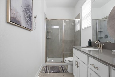Casa en venta en Kissimmee, Florida, 5 dormitorios, 278.34 m2 № 2433430 - foto 17