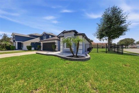 Villa ou maison à vendre à Wesley Chapel, Floride: 3 chambres, 160.54 m2 № 2302762 - photo 5