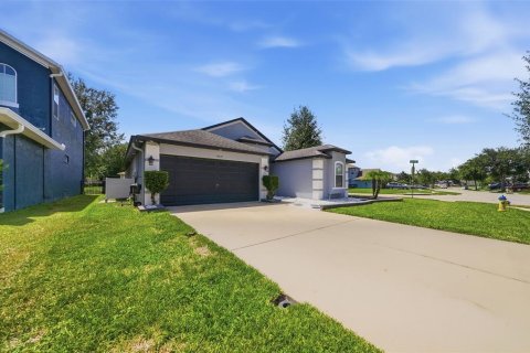 Villa ou maison à vendre à Wesley Chapel, Floride: 3 chambres, 160.54 m2 № 2302762 - photo 7