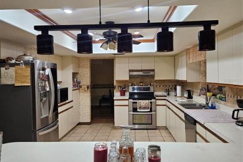 Villa ou maison à vendre à Land O' Lakes, Floride: 6 chambres, 298.49 m2 № 2406890 - photo 7